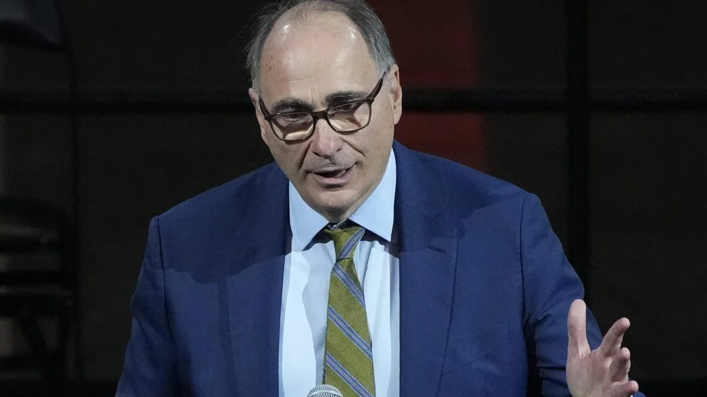 Axelrod downplays Harris ‘word salad city’ criticism, argues voters don’t know the vice president